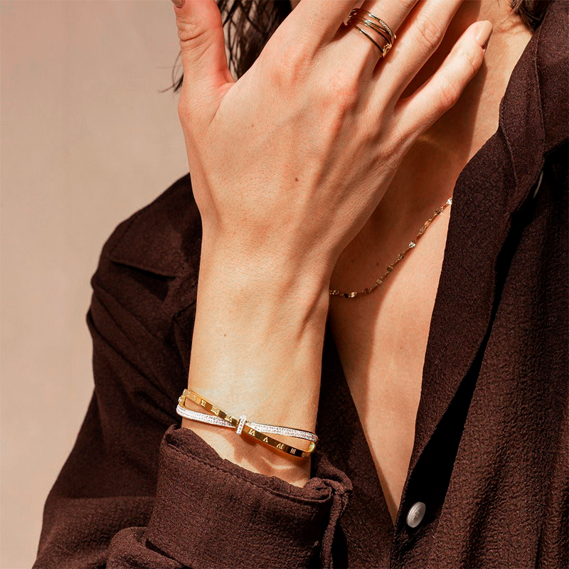 Bracelete Romano Luxo Banhado em Ouro 18k - Modelo2