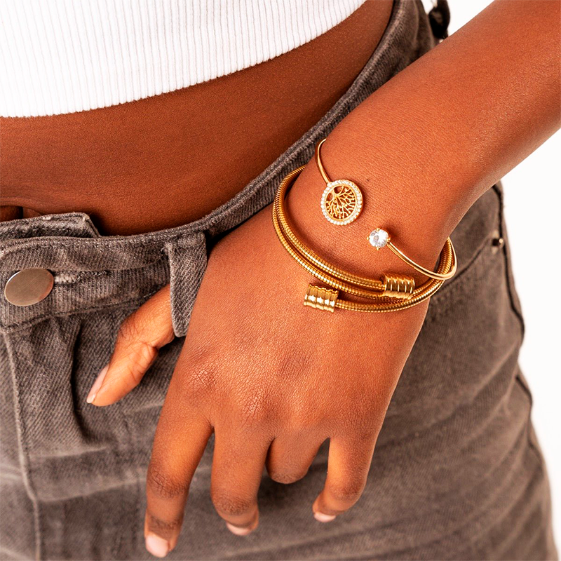 Bracelete Tornado Banhado em Ouro 18k - Zoom Braço