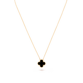 Colar Trevo Banhado em Ouro 18k - Fundo Branco