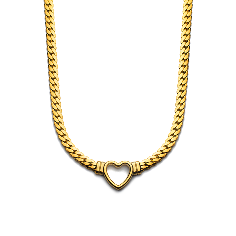 Colar Coração Amore Banhado em Ouro 18k - Fundo Branco