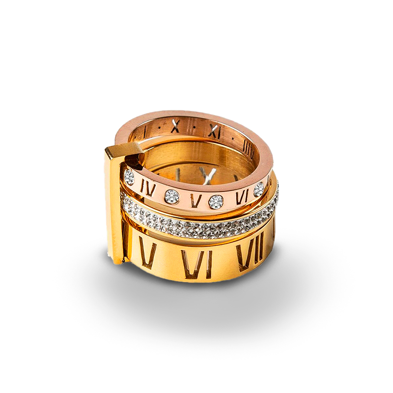 Anel Triplo Romano Banhado em Ouro 18k - Fundo Branco